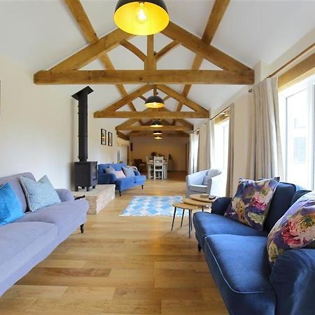 Park Stables Villa Wyck Rissington ภายนอก รูปภาพ