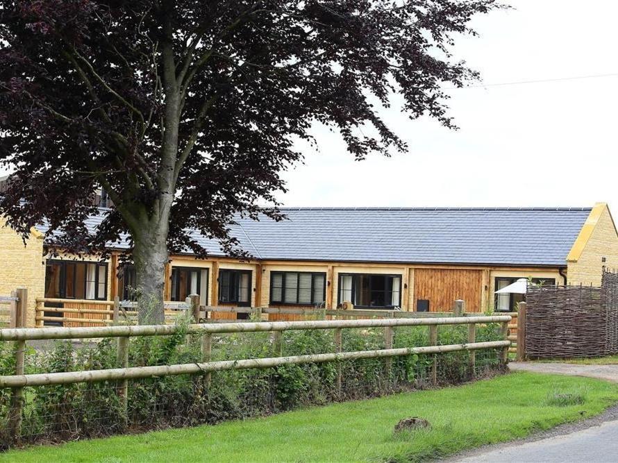 Park Stables Villa Wyck Rissington ภายนอก รูปภาพ