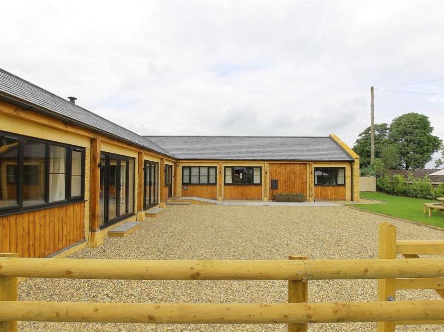 Park Stables Villa Wyck Rissington ภายนอก รูปภาพ